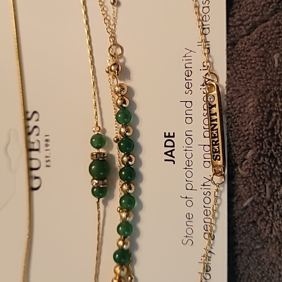 Guess Jade 5 Necklace Set - Picture 2 of 3